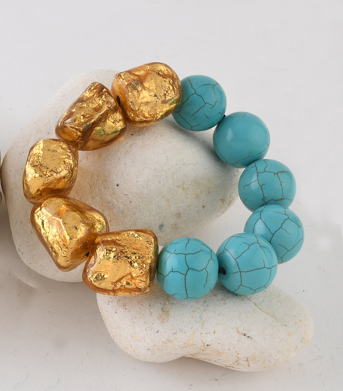 STRETCH NUGGET AND HOWLITE BRACELET SET. SET OF TWO