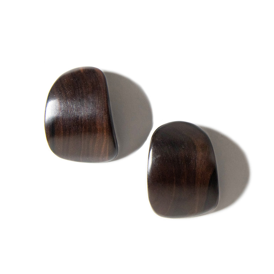 WOOD CURVED STATEMENT EARRINGS