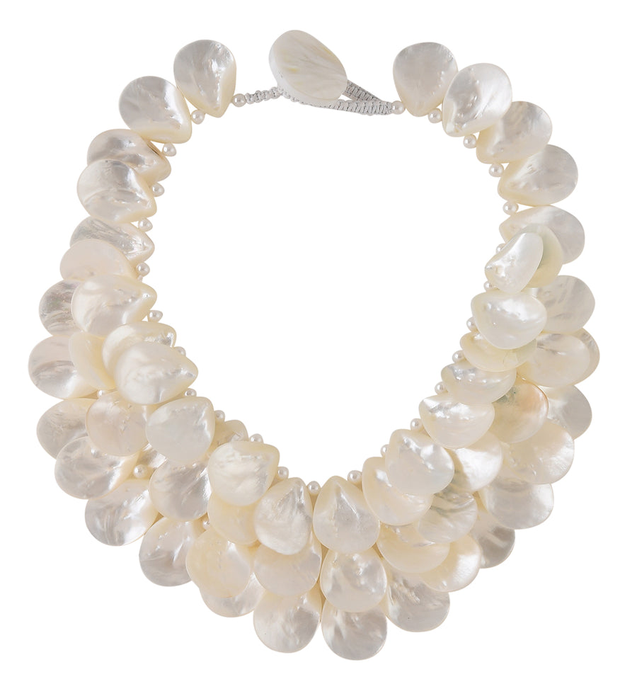 TRIPLE STRAND MOTHER-OF-PEARL PETAL AND PEARL NECKLACE. PEARL WHITE