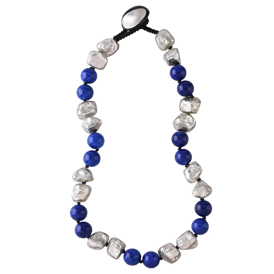 SINGLE STRAND LAPIS NUGGET AND HOWLITE NECKLACE. NAVY/SILVER